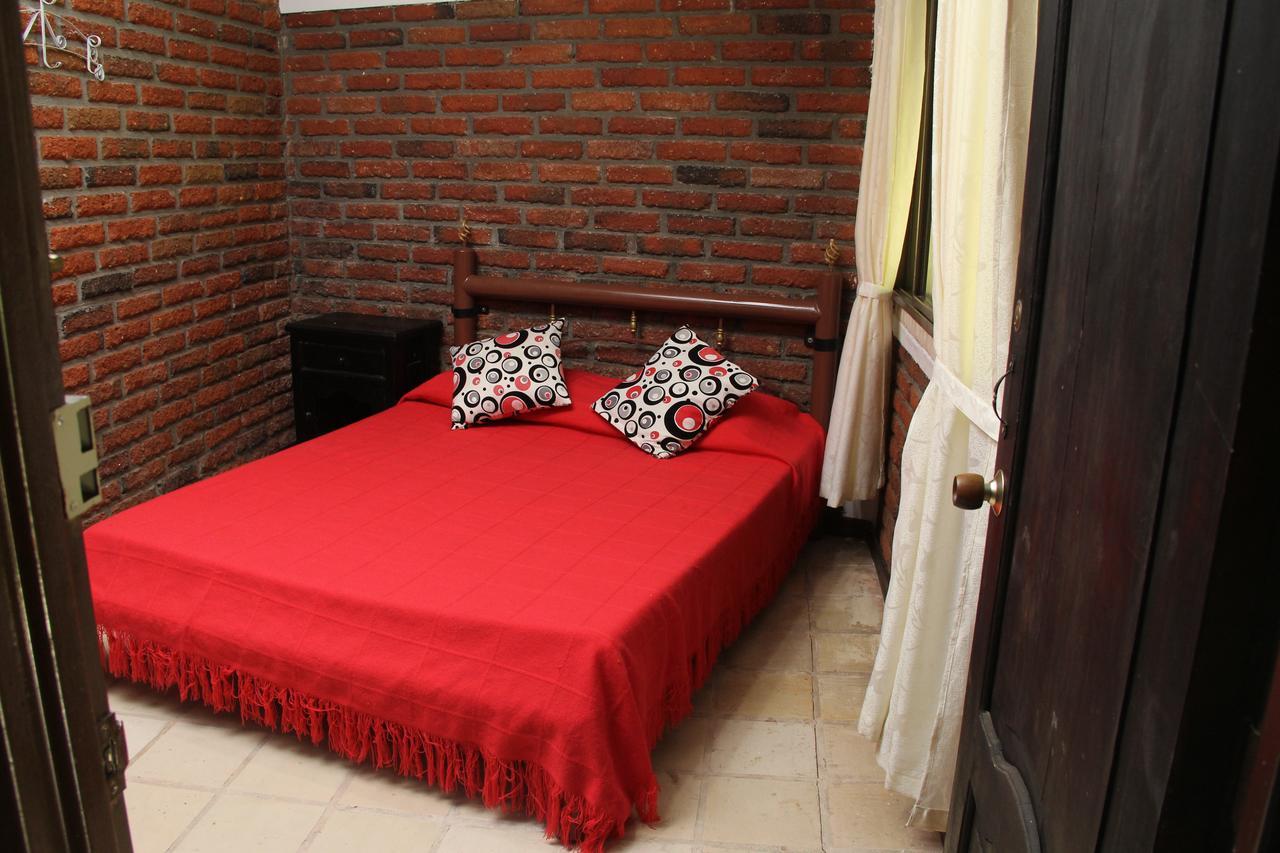 Hotel Hacienda Casa Blanca La Union  ภายนอก รูปภาพ